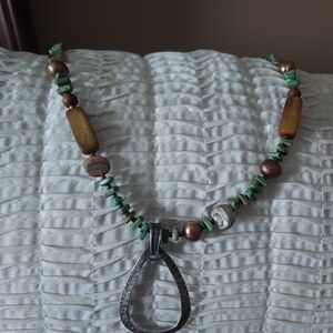 Elegant Silver and Howlite and Pearl aNecklace